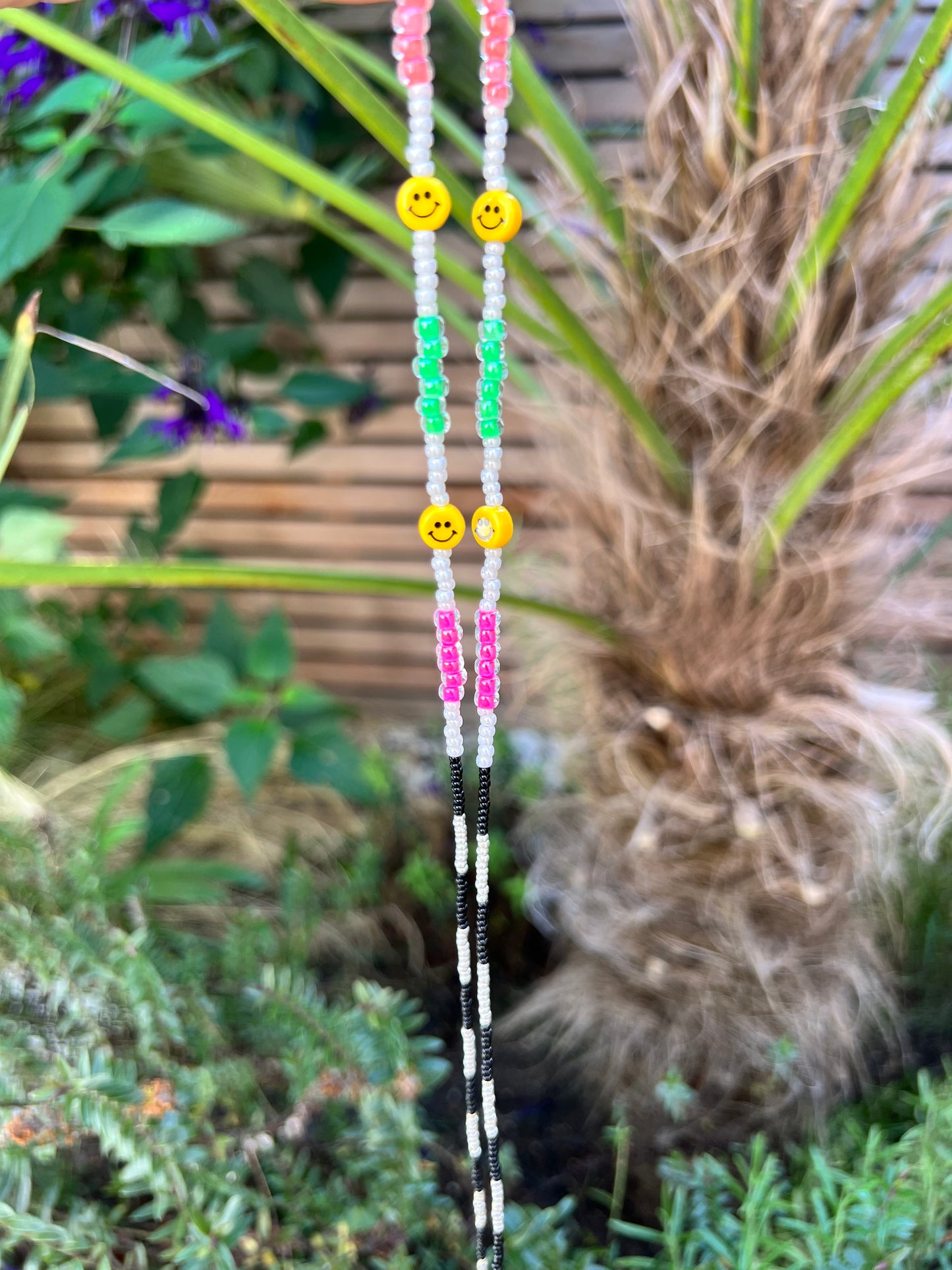 Tiny Smiley Glasses Chain