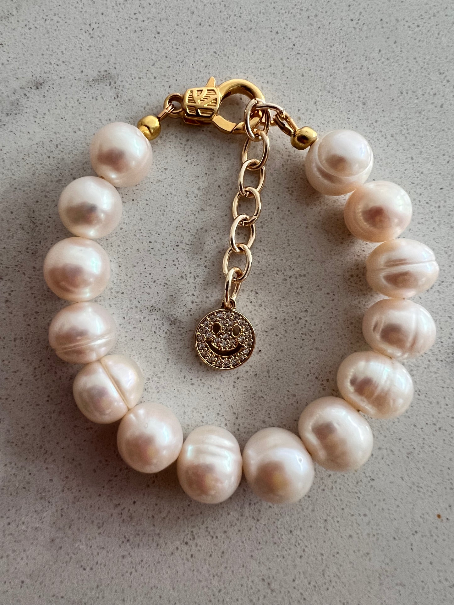 Gold Smiley Freshwater Pearl Bracelet