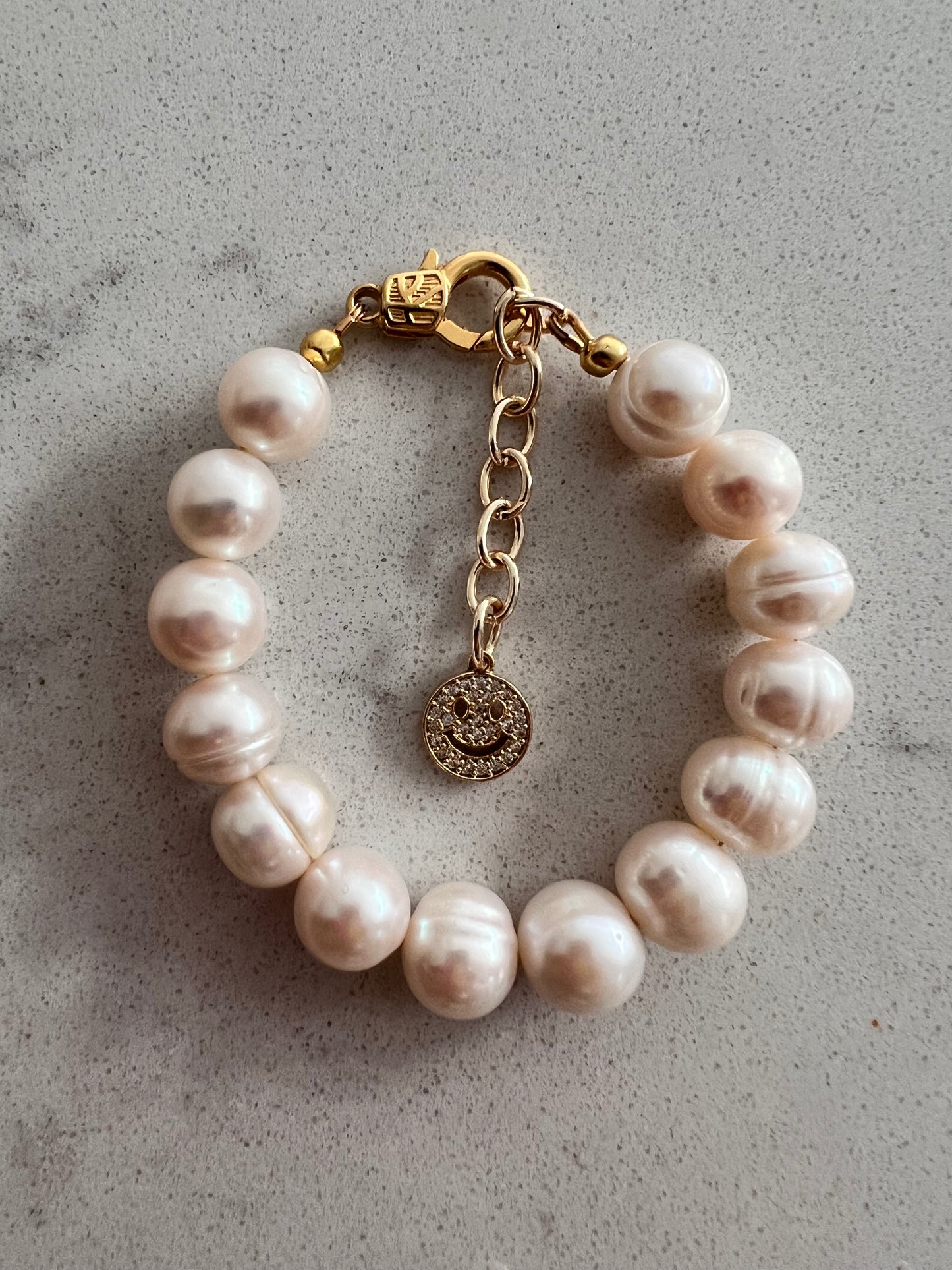 Gold Smiley Freshwater Pearl Bracelet