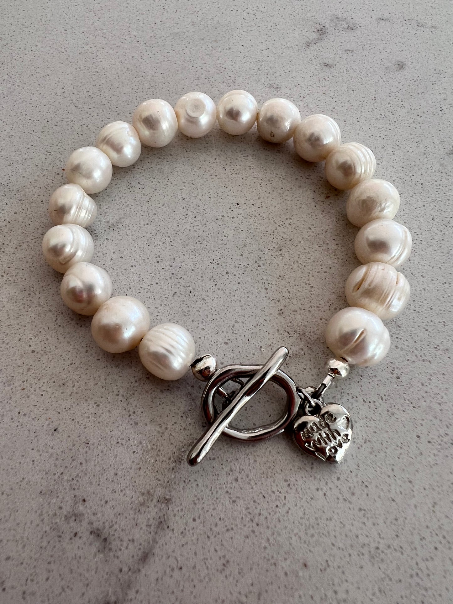 Marilyn Freshwater Pearl Necklace & Bracelet Set 🤍