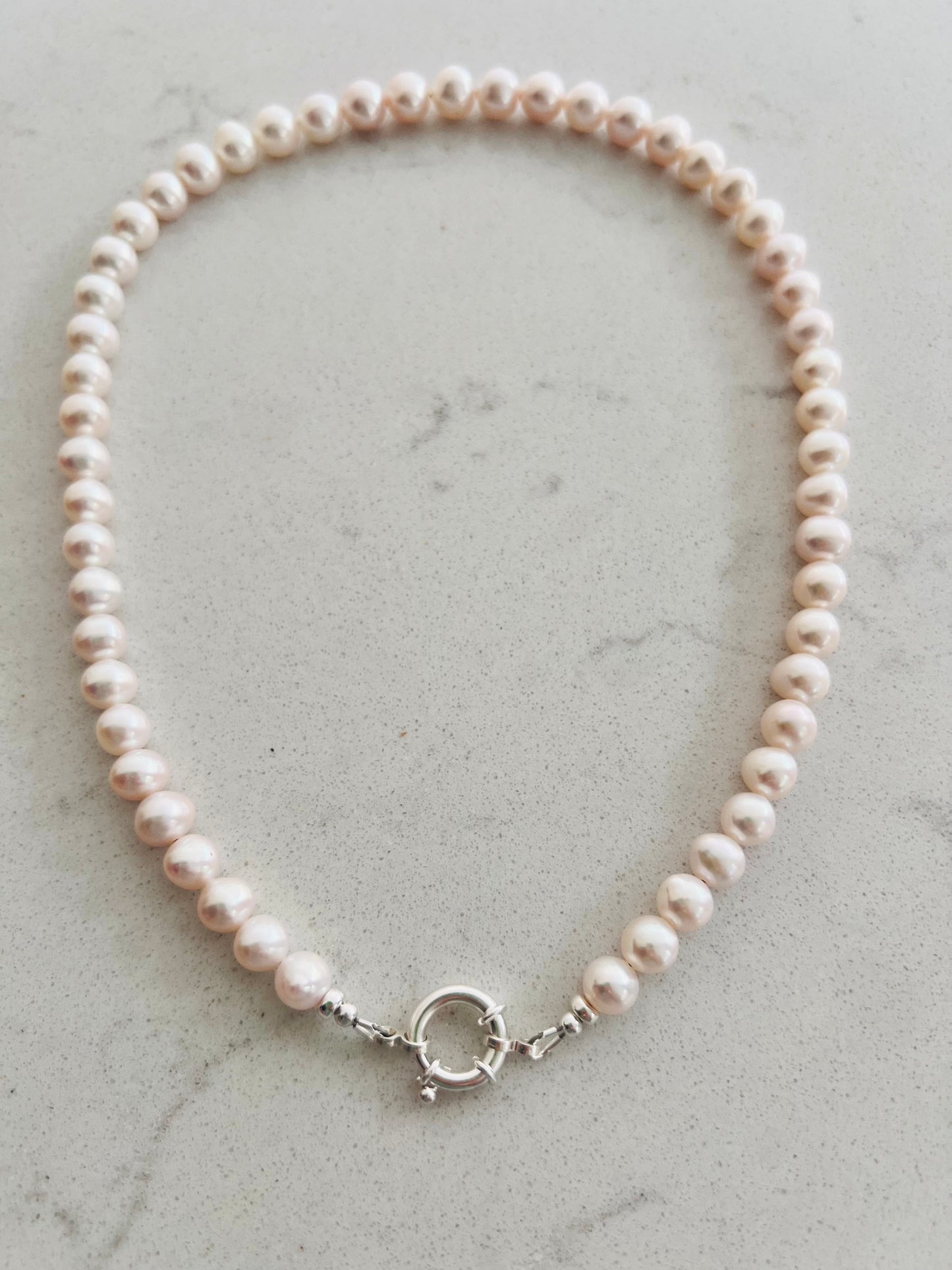Pearl Necklace with Bolt Clasp