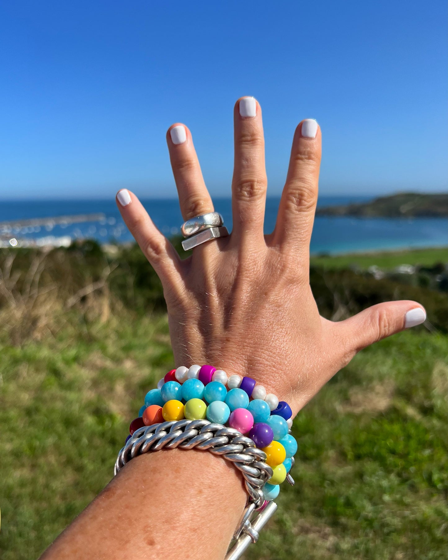 Neon Czech Pony Bead & Pearl Bracelet π¦