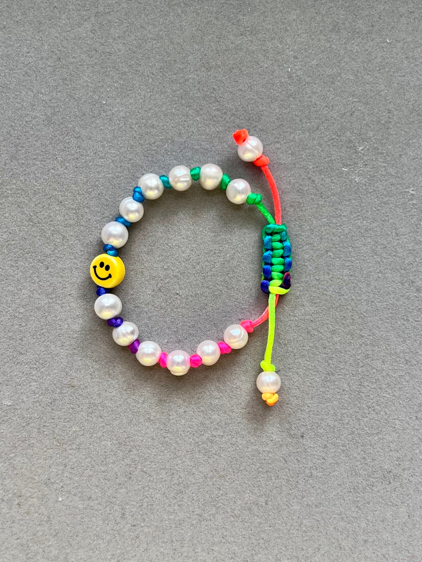 Hand Knotted Neon Smiley Pearl Bracelet ππ€