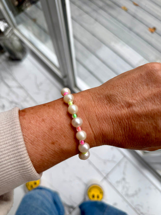 Neon Freshwater Pearl Bracelet