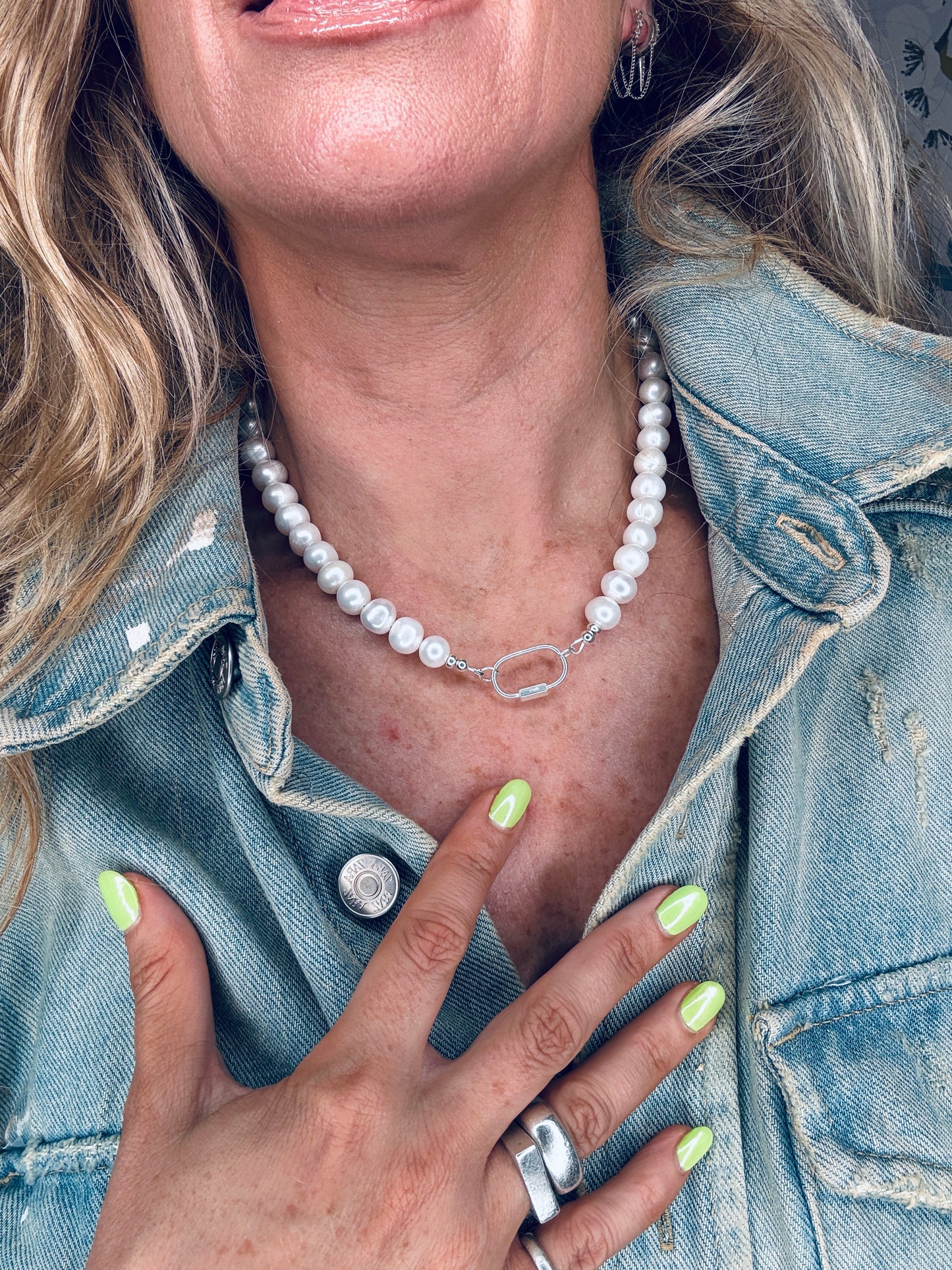 Chunky Pearl Necklace with Oval Carabiner Clasp