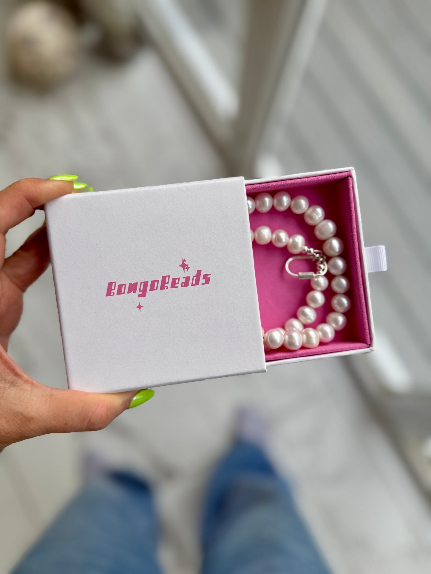 Chunky Pearl Necklace with Oval Carabiner Clasp