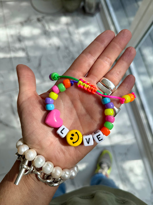 LOVE Macrame Bracelet 2.0