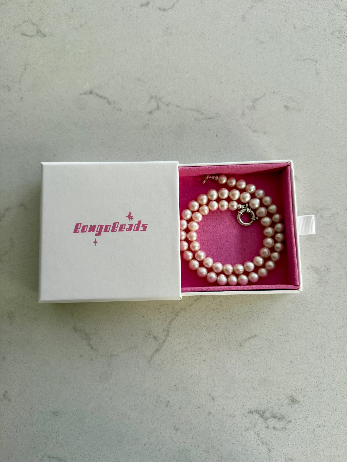 Pearl Necklace with Bolt Clasp