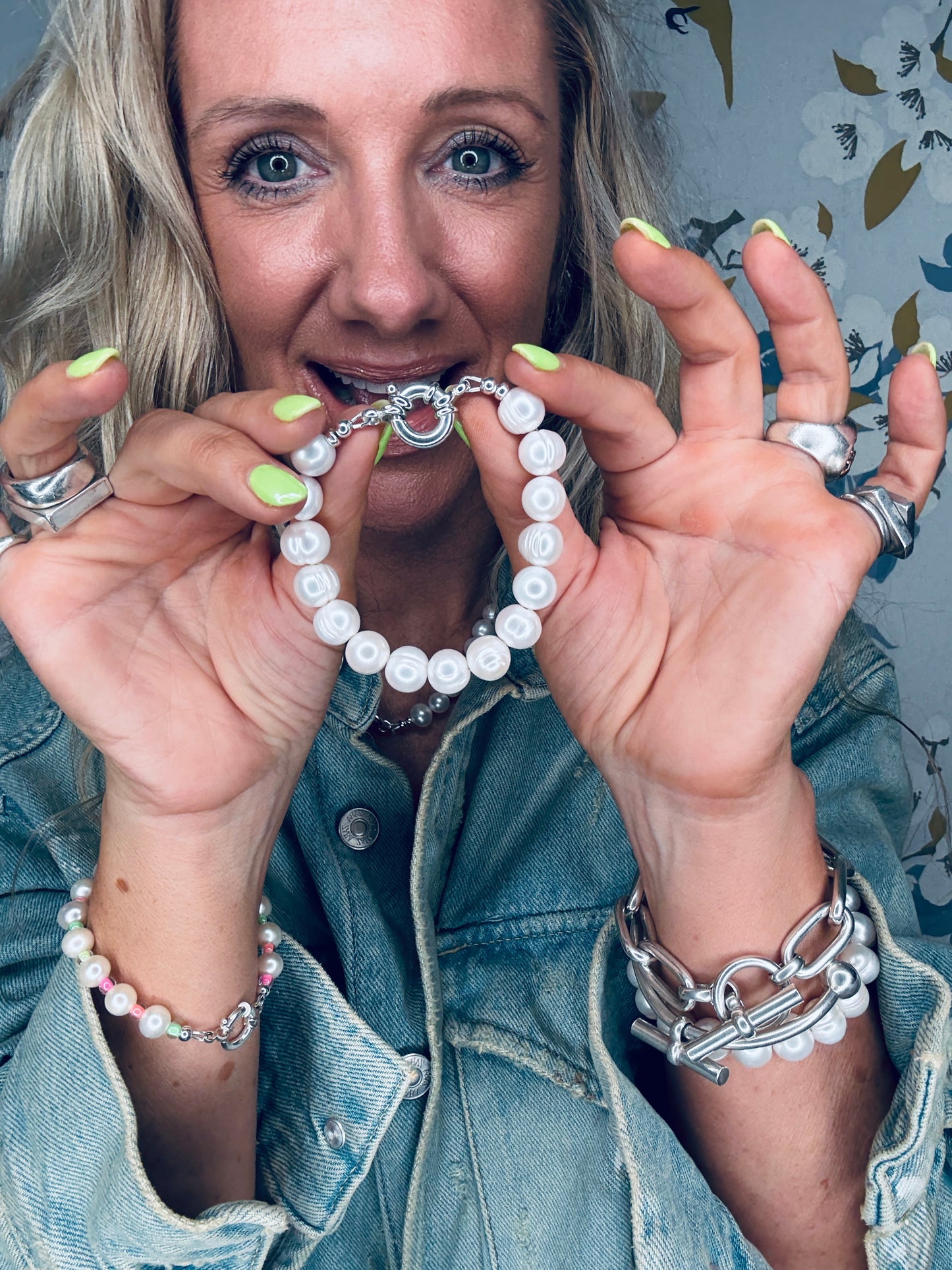 XL Chunky Pearl Bracelet with Sterling Silver Bolt Clasp