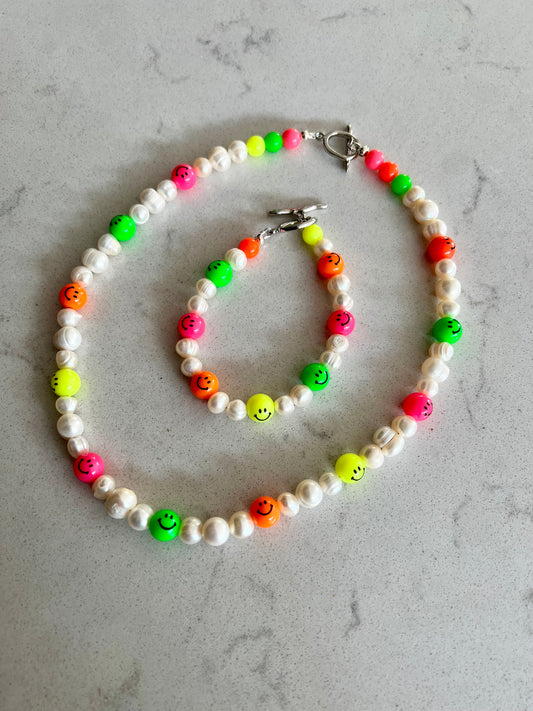 Neon Smiley Freshwater Pearl Necklace & Bracelet Set