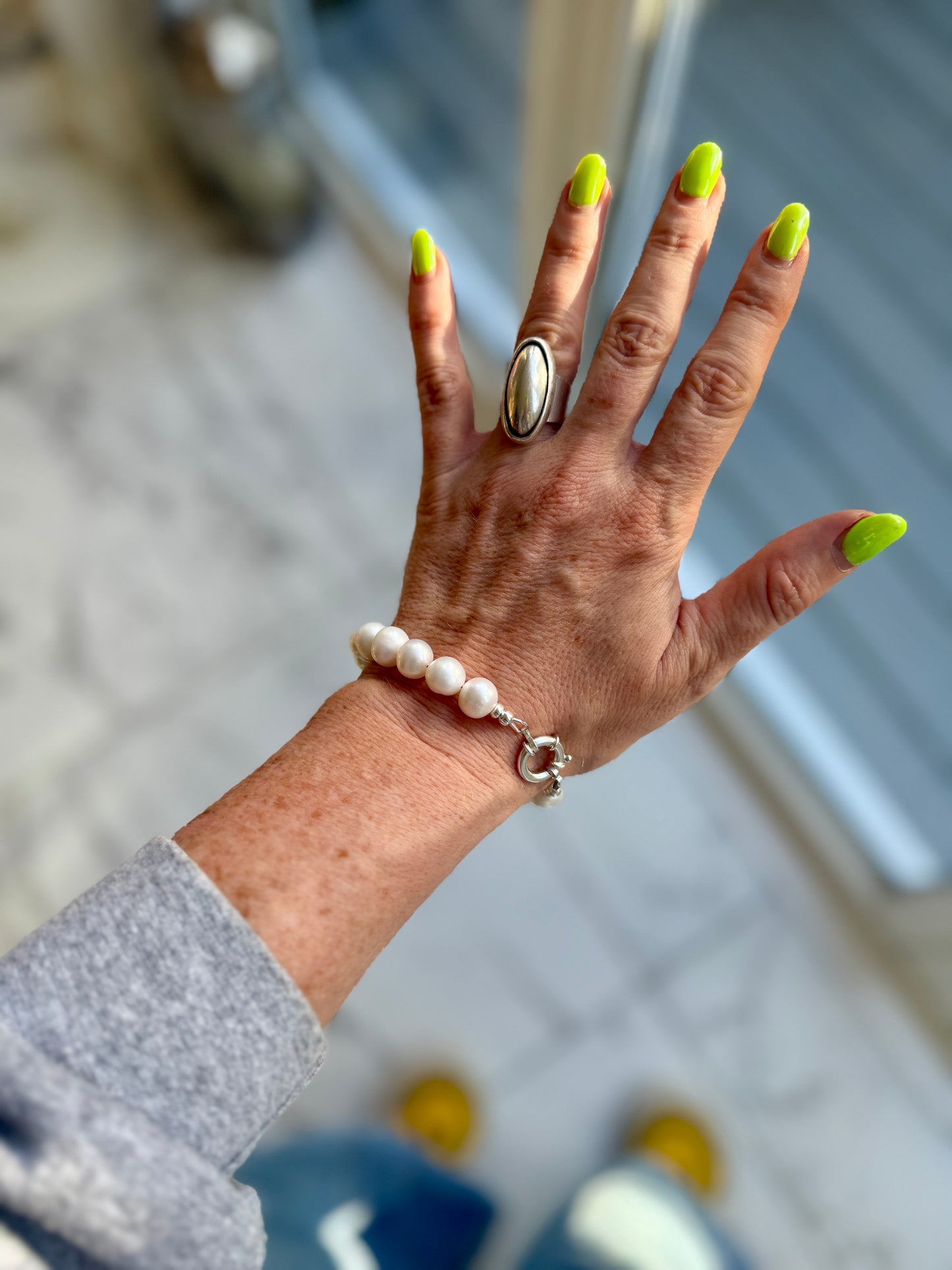 Chunky Pearl Bracelet with Sterling Silver Bolt Clasp
