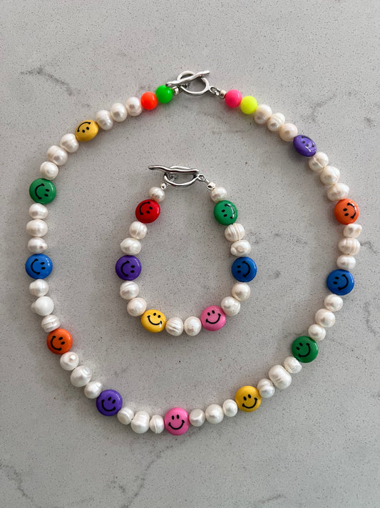Smartie Smiley Necklace & Bracelet Set